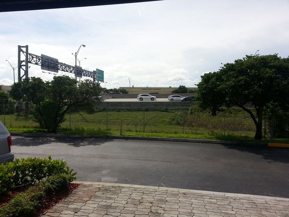 Palmetto Expressway Frontage Office/Industrial For Sale: 7630 NW 25th St Ste 1, Miami, FL 33122